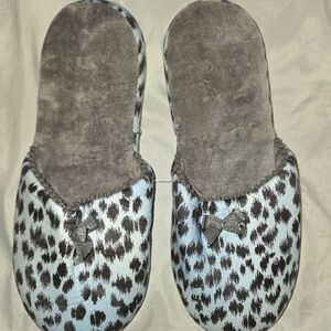 Victoria's Secret Leopard Print Slip On Slippers with Blue and Gray Size L